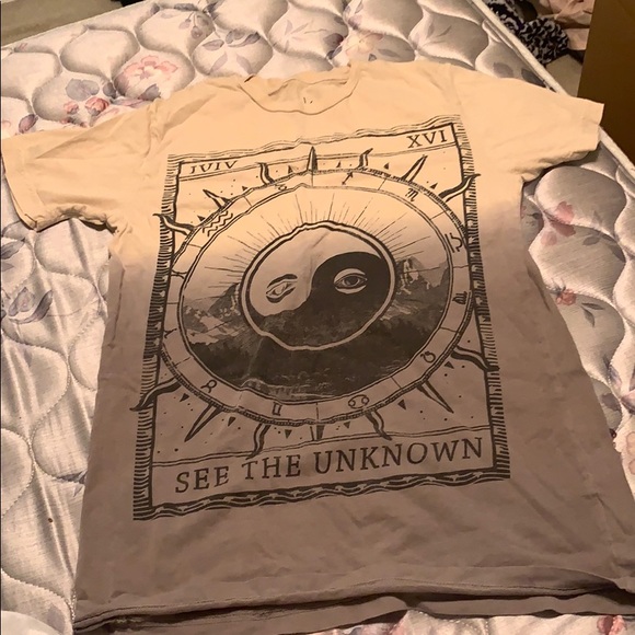 Life Is Good Tops - vintage graphic T